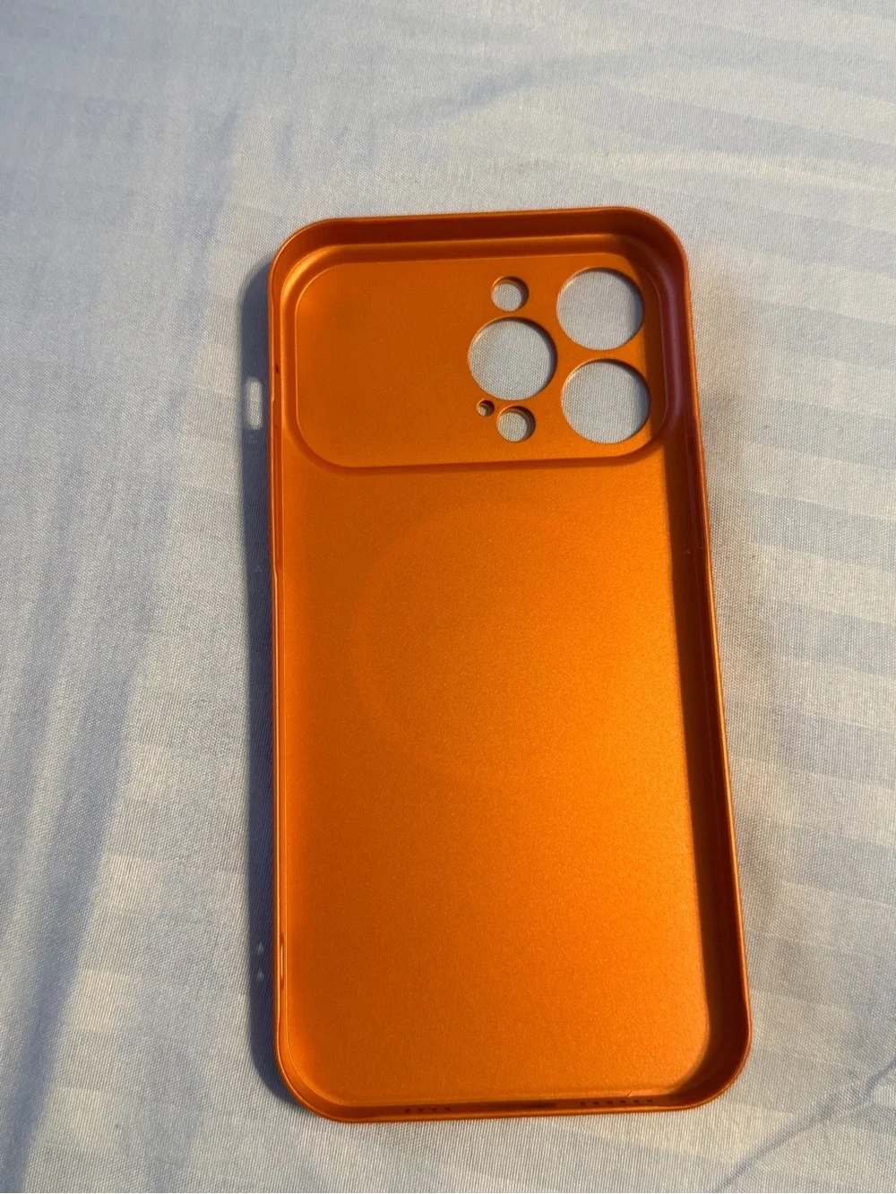 Apple iPhone 14 Pro Max with case + 2 screen protector